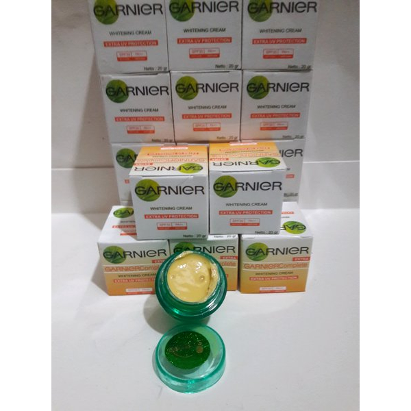 6 PCS Cream Garnier Complete Whitening 2in 1 Untuk Siang &amp; Malam Original