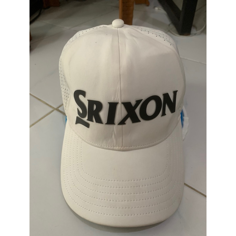 Topi Srixon