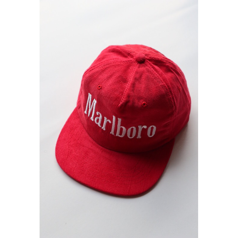 Marl-boro Caps corduroy merah.Six panel vintage marl-boro bordir.snapback marl-boro merah vintage