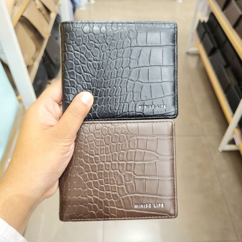 MINISO MINIMALIST ARTIFICIAL ALLIGATOR PRINT HORIZONTAL MEN'S WALLET / DOMPET LIPAT PRIA
