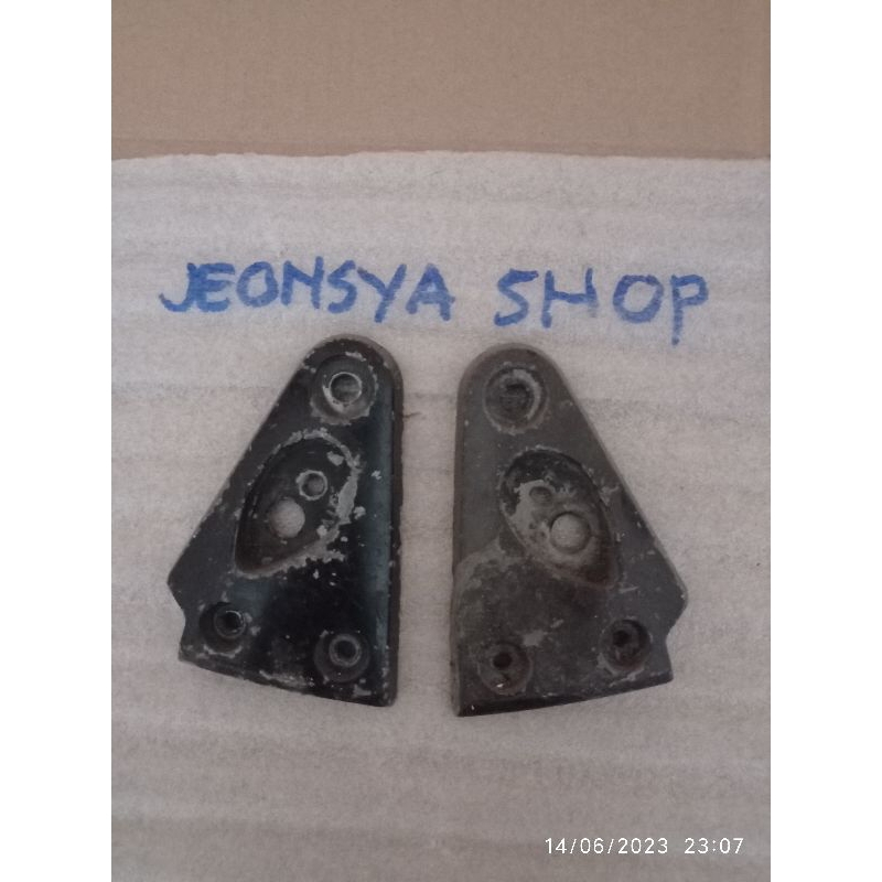 Pangkon Dudukan Lampu Honda Tiger Revo Ori bekas
