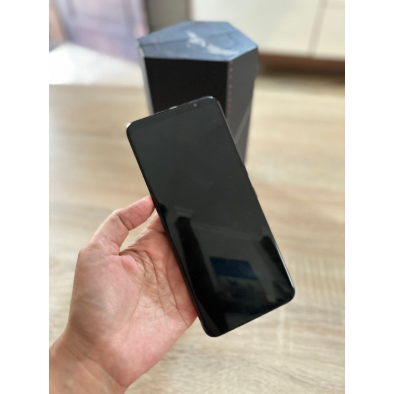 ASUS ROG PHONE 5 SECOND (Kondisi Mati)