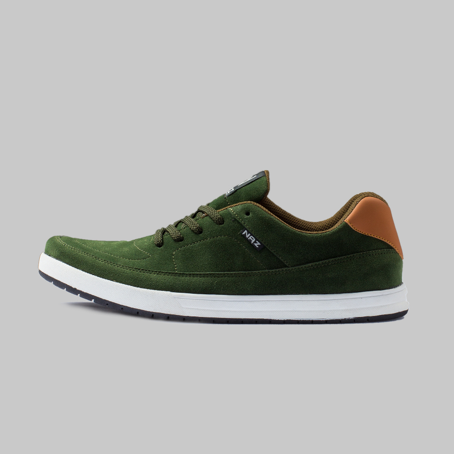 Sepatu Sneakers Pria Casual Green Army Kerja Kuliah Hangout Shoes Cowok Premium Trendi Original Naz Gustav