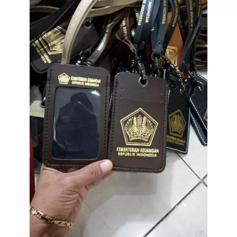 

Gantungan ID CARD KEMENTERIAN KEUANGAN LANYARD ID CARD KEMENTERIAN KEUANGAN Dompet KEMENTERIAN KEUANGAN