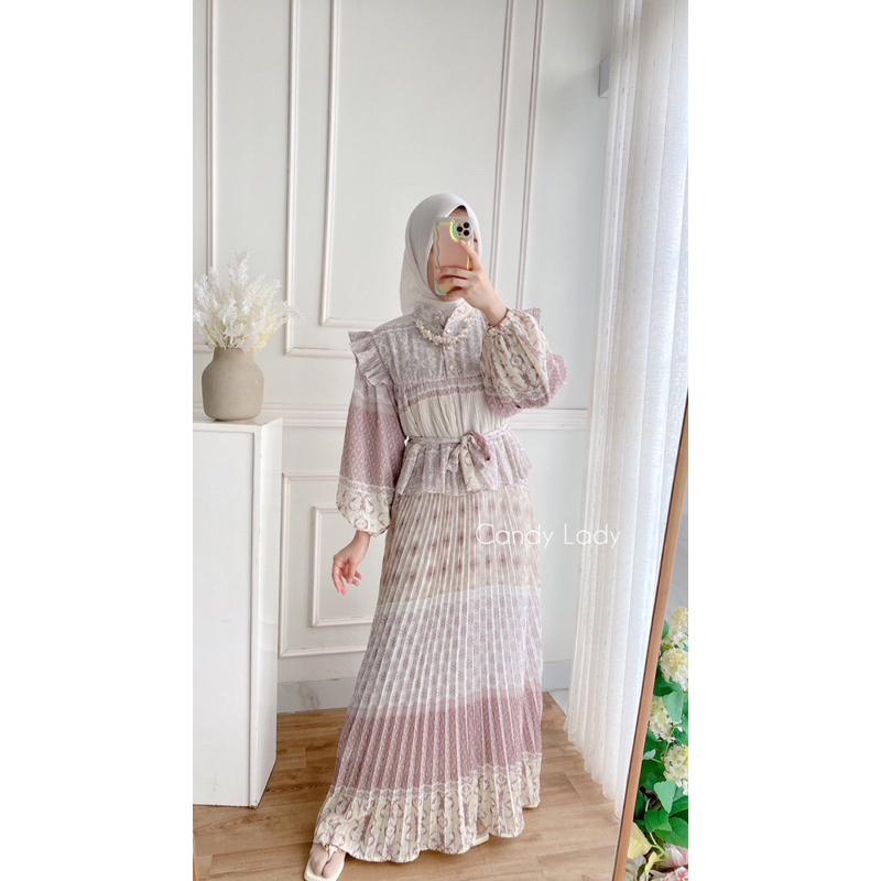 Zaneta Ruffle Maxi