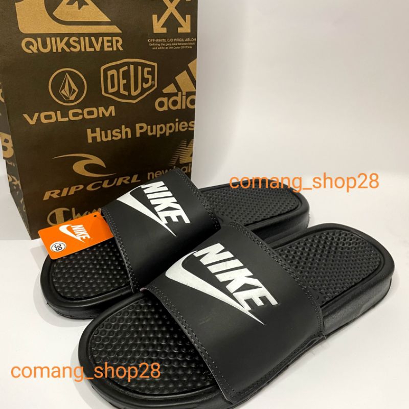 Sandal Sendal Slop Selop Slip On Slide Pria Wanita Cowok Cewek Laki Laki Casual Kekinian NK Hitam Lis Putih