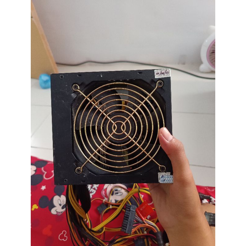 PSU 500 wat 2x6 pin power vga,24 pin power,4x sata