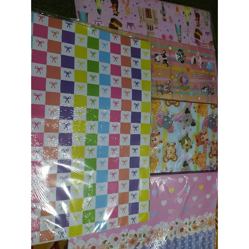 

kertas kado motif random