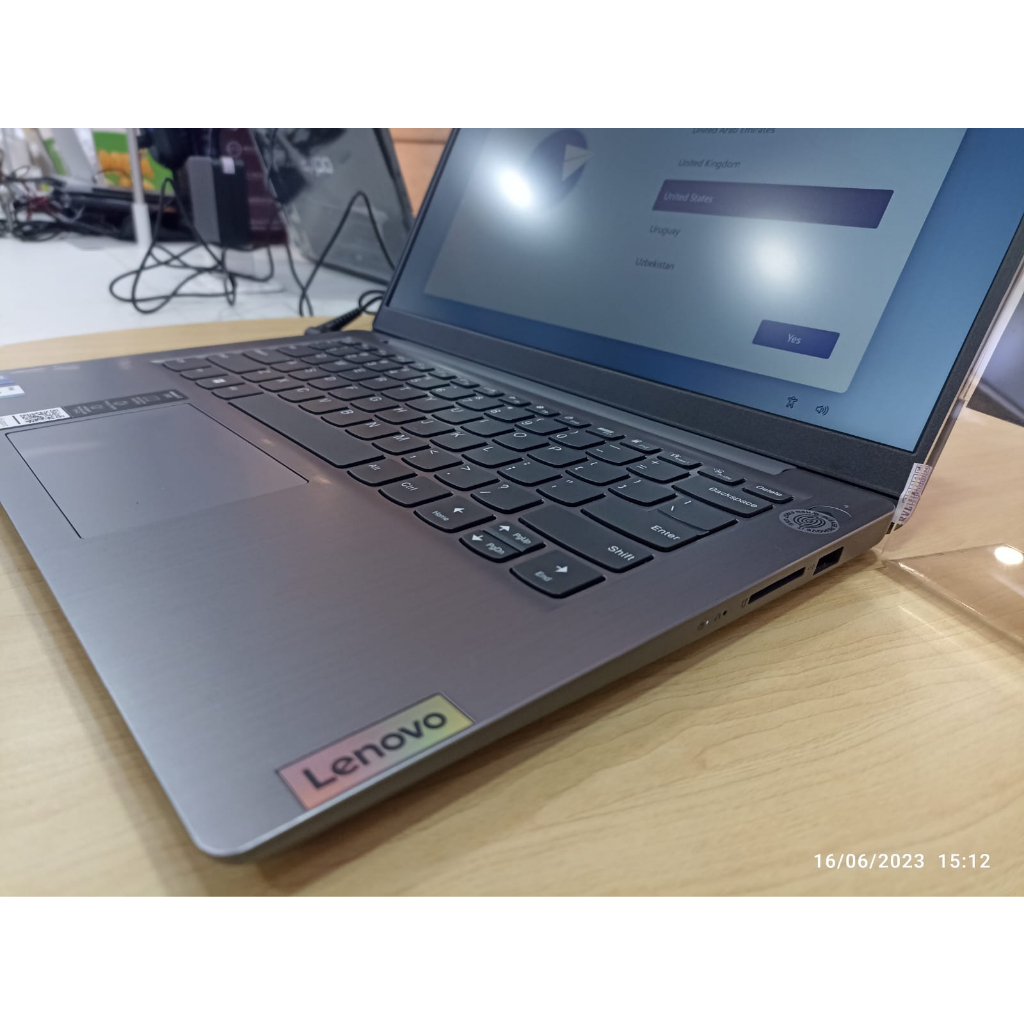 Laptop Lenovo Ideapad Slim 3i 14 ITL6 Intel Core i7 1165G7 RAM 20GB SSD 512GB 14 FHD Windows 11 Original Termurah