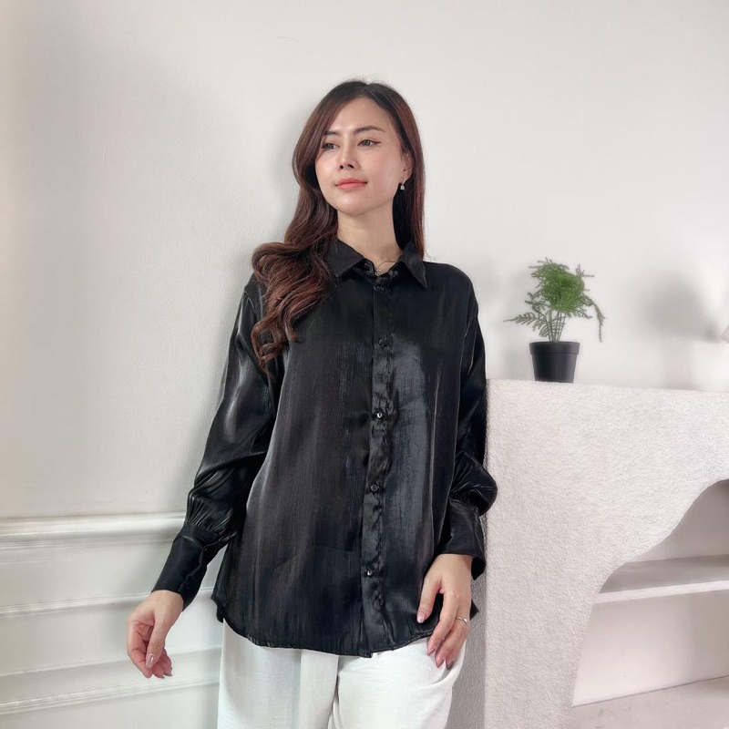 DB - FEZA KEMEJA SHIMMER SILK BLOUSE WANITA MUSLIMAH TERMURAH FEEZA SHIMMER TOP OVERSIZE / Kemeja Wanita ( SEMI TRANSPARENT) Korean Style BTCSOLO /