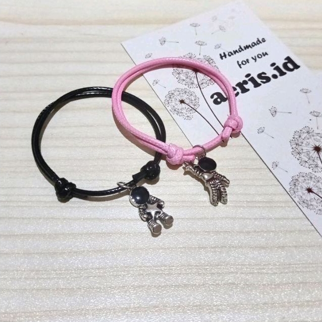 Gelang Couple Astronaut Sepasang (2 Pcs)