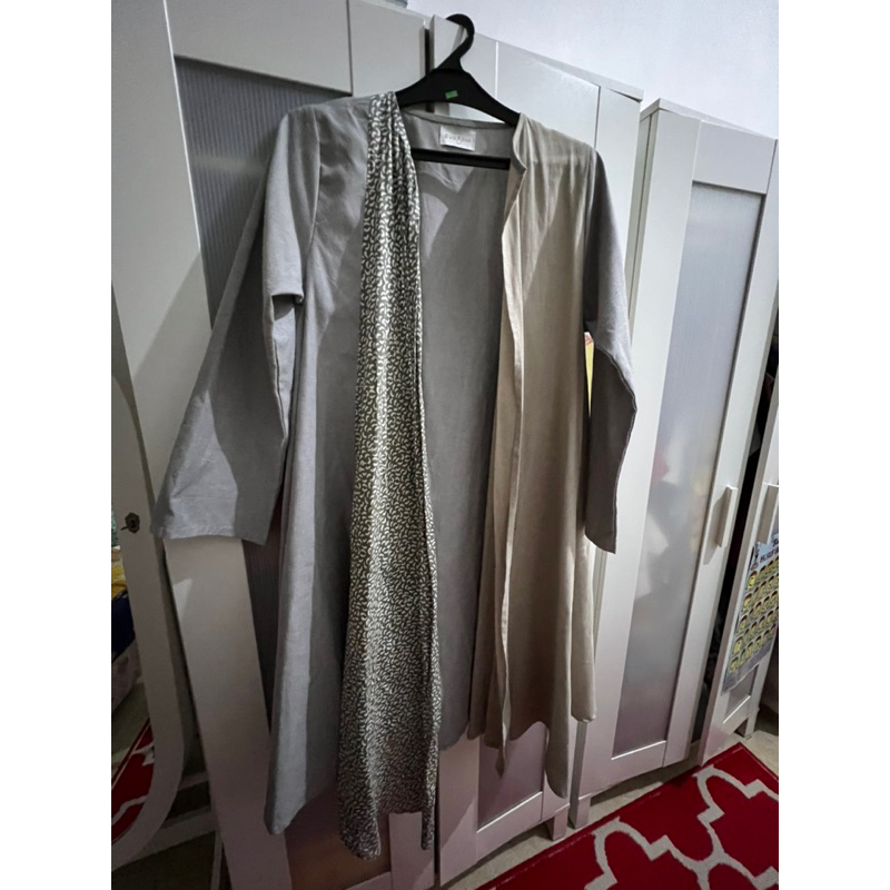 READY PRELOVED JENNA AND KAIA - OUTER
