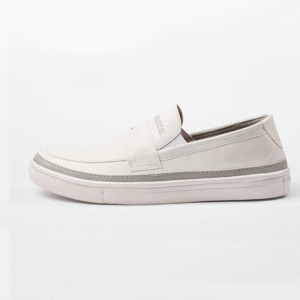 Sepatu Sneakers Pria Casual Slip On Shoes Cowok Hangout Travelling Original Naz Cadby White