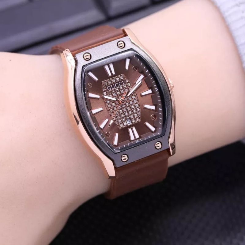 (Cod)Jam Tangan Wanita Gucco Oval Mata&quot; Belian Tanggal Aktif Strap Karet/Rubber(Dikirim Jakarta)