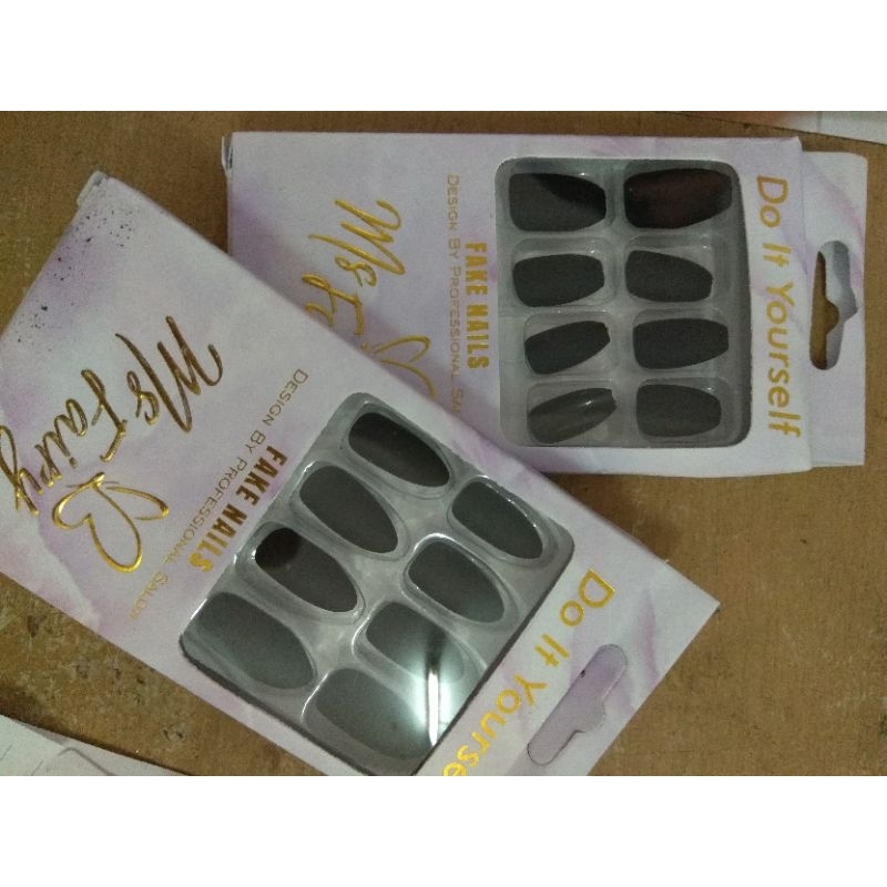 halloween fake nail kuku palsu hitam