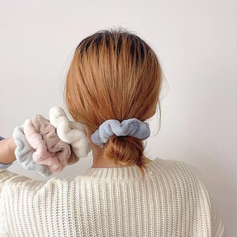 EryoneStore Ikat Rambut SCRUNCHIE Korea Model BULU KOREA / Kunciran Rambut Model Korean / Ikat Rambut Cepol Korea