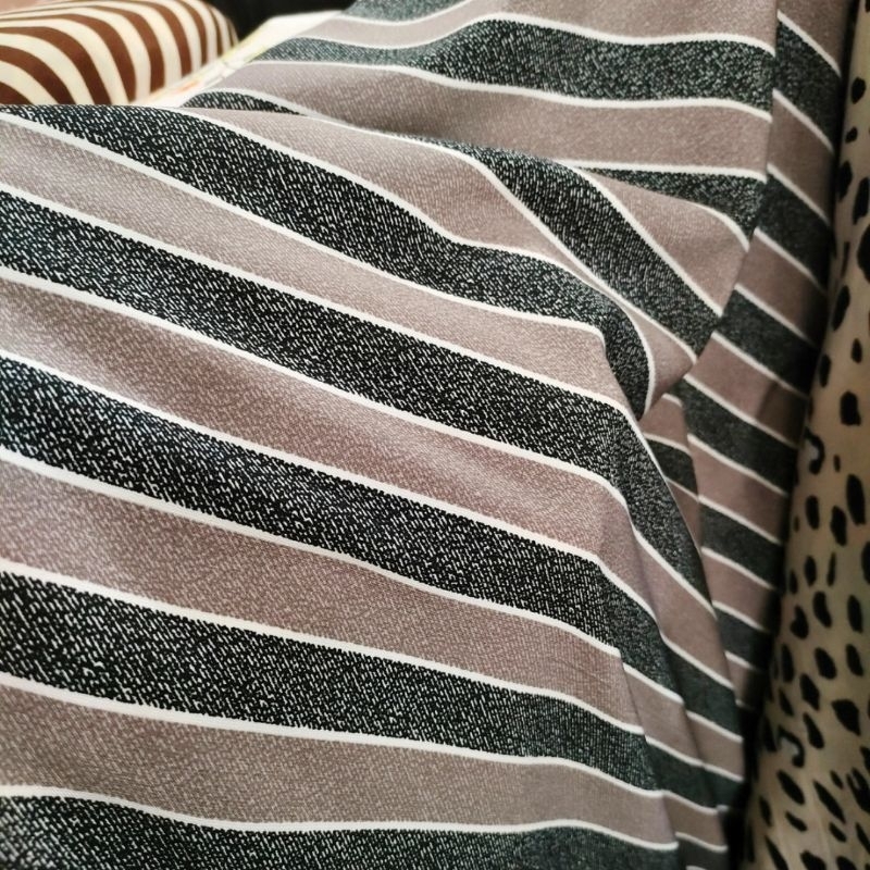 Kain  ceruty zara crepe premium dzi - kain motif salur - kain monalisa