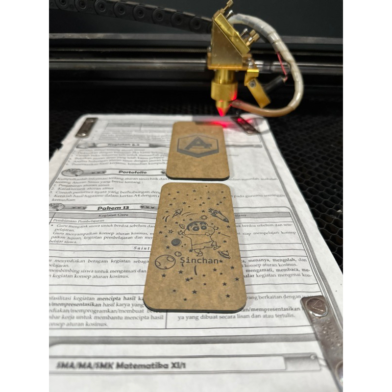 custom akrilik polos/ gambar