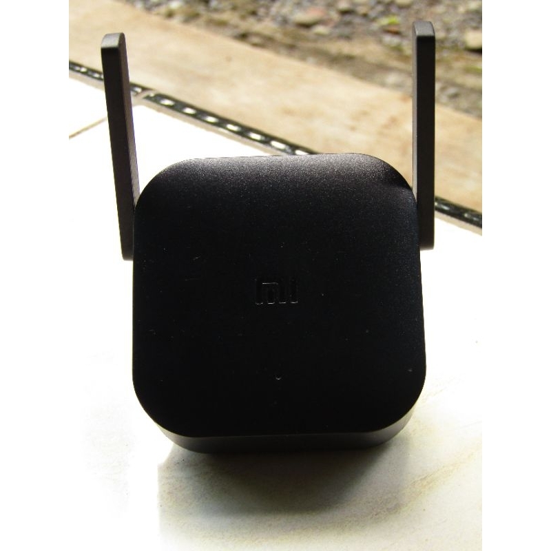 Mi Wi-Fi Range Extender Pro