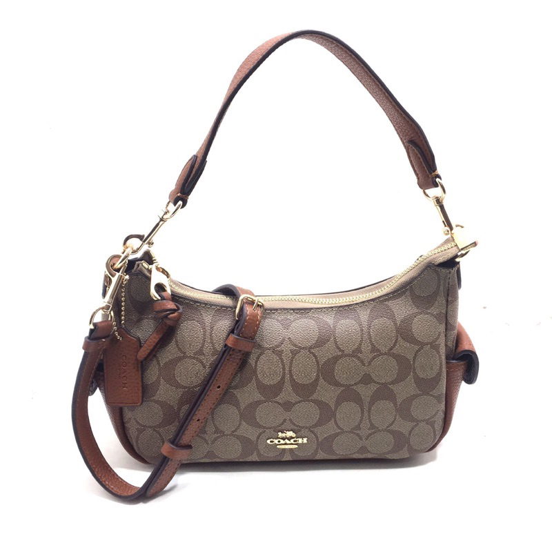 CH Pennie Shoulder 25 Bag in Signature