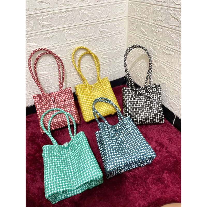 Tas Tote Wanita Anyaman Plastik Jali Warna Garis Putih / Tas Murah Jali Anyaman / Tas Belanja Pasar Berkualitas ~ READY STOK