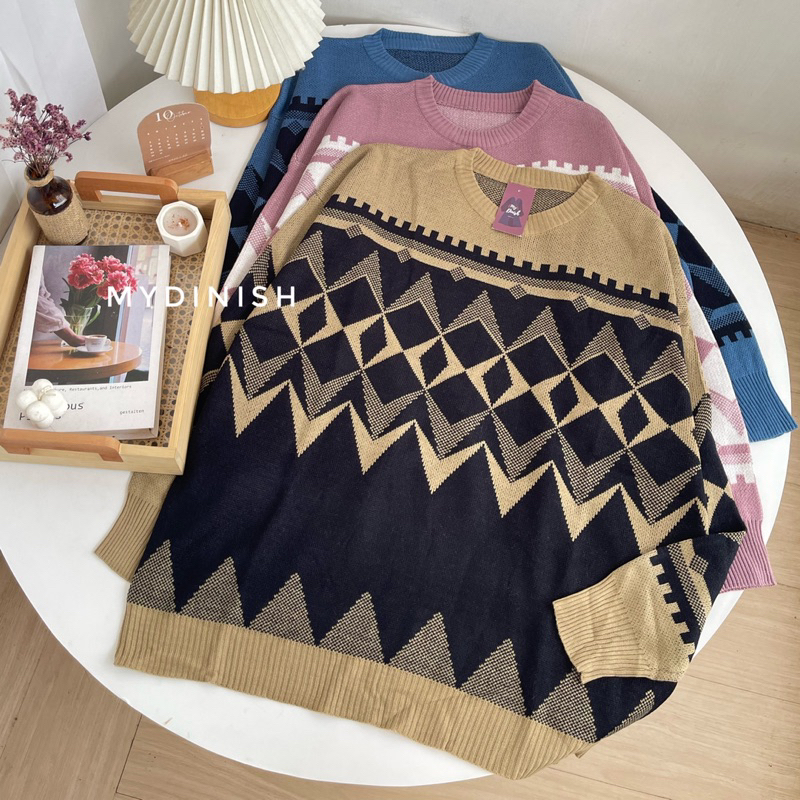 Rury Oversize Sweater Rajut Wanita Motif Zigzag