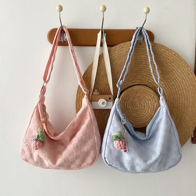 MISMI HAILEY Tas Selempang Kekinian Sling bag Shoulderbag Sekolah kuliah New stylish OOTD Wanita Kuliah fashion Korean Style Lucu Emory Keren Kekinan Outfit Style Aesthetic Chikoisme