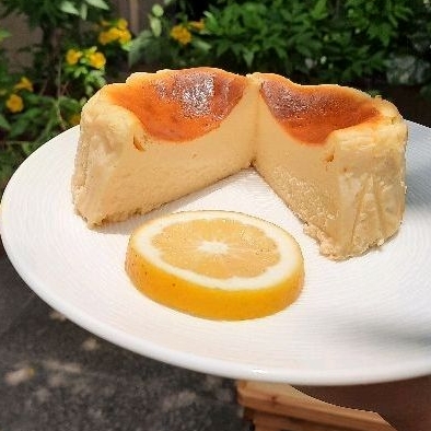 

Gluten Free Basque Burnt Cheesecake LEMON / Cheese Cake