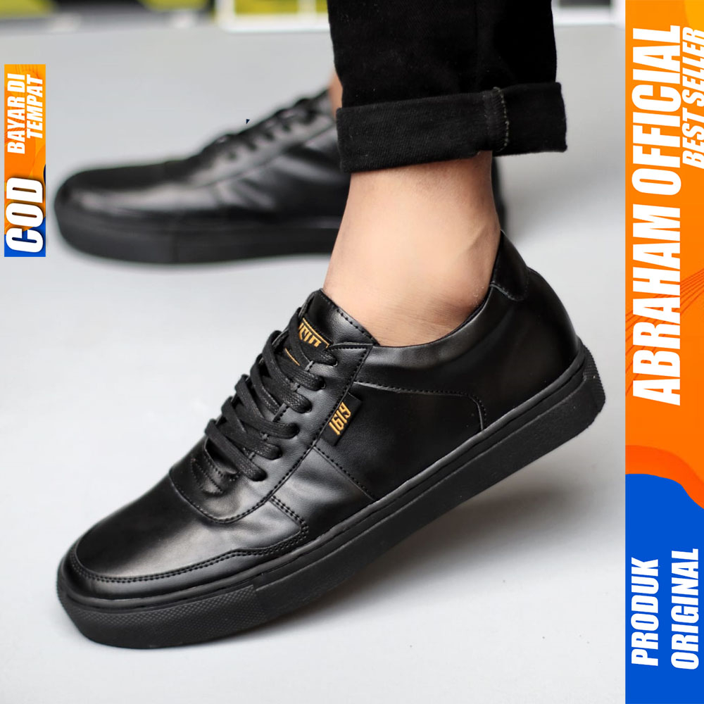 Sepatu Casual Sneakers Hitam Formal Kerja Pria