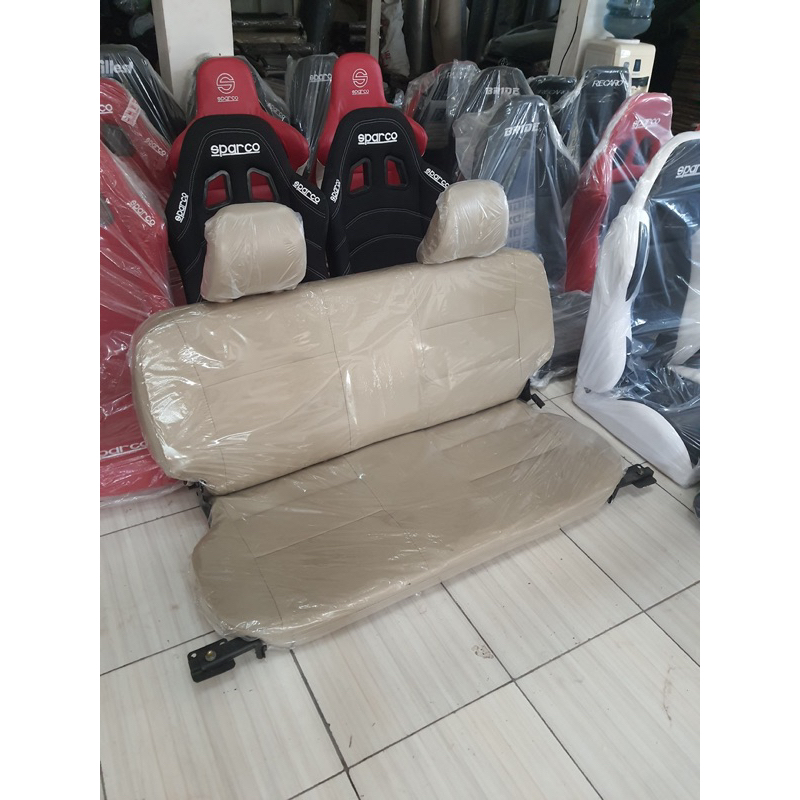 Jok belakang isuzu panther hadap depan