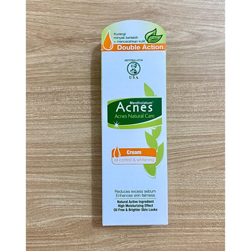 Acnes natural care oil control &amp; whitening cream 40gr