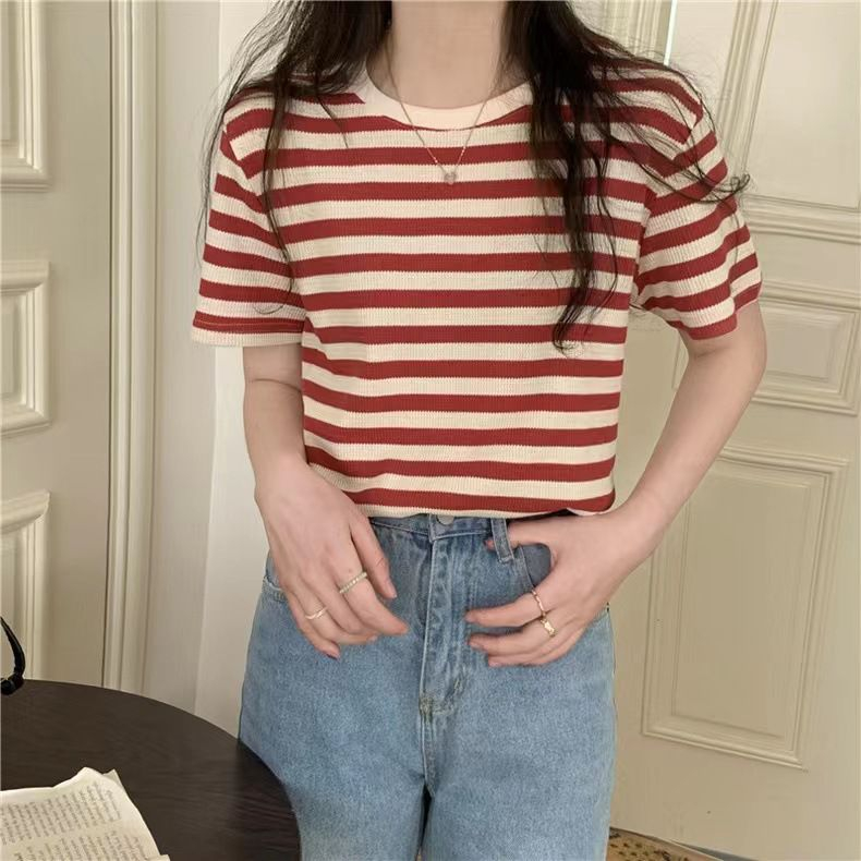 BEARYJEANS Striped T-shirts Crop Wanita Lengan Pendek Vintage Summer Streetwear Kaos Rajut Wanita Bergaris Korea Style Import - BJ091