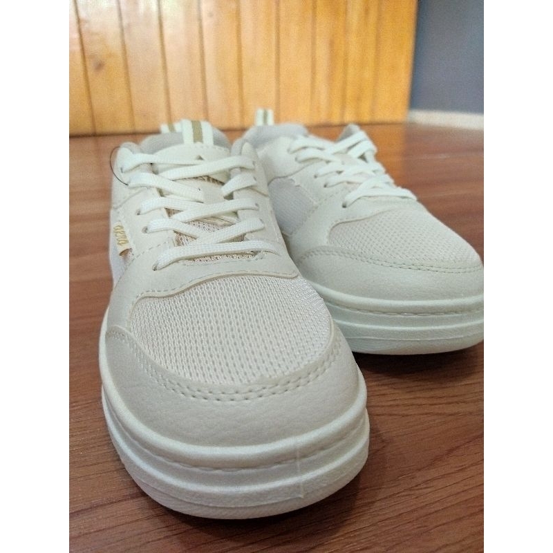 Aerostreet Evelyn Series BNIB - Sepatu Sneakers