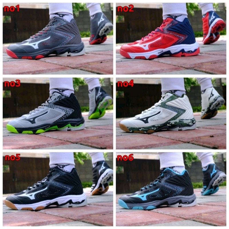 Sepatu olahraga volly basket badminton voli running pria