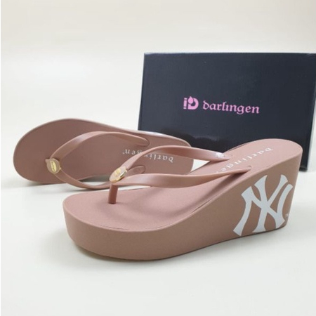 Sandal Darlingen NY Yankess Wedges Sandal Wanita Darlingen NY