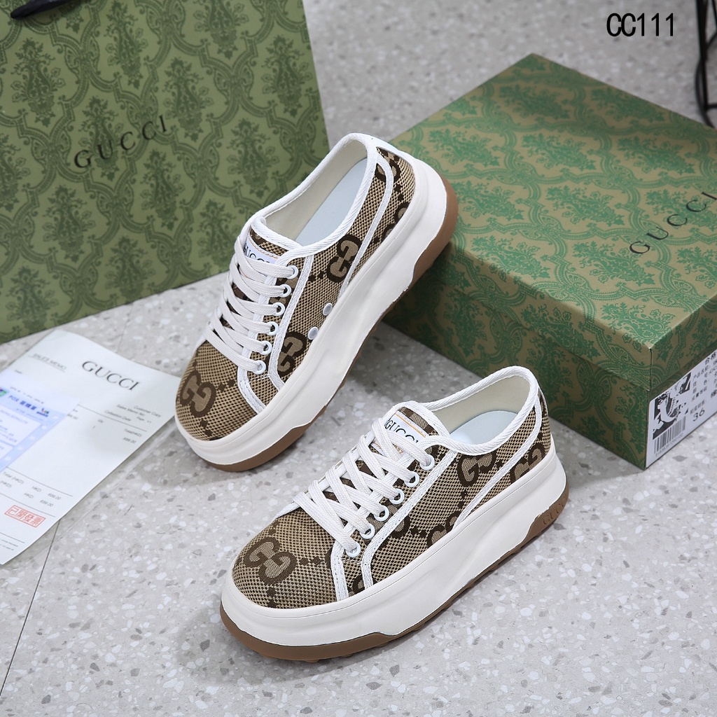 GC CC111 Low-top Sneakers