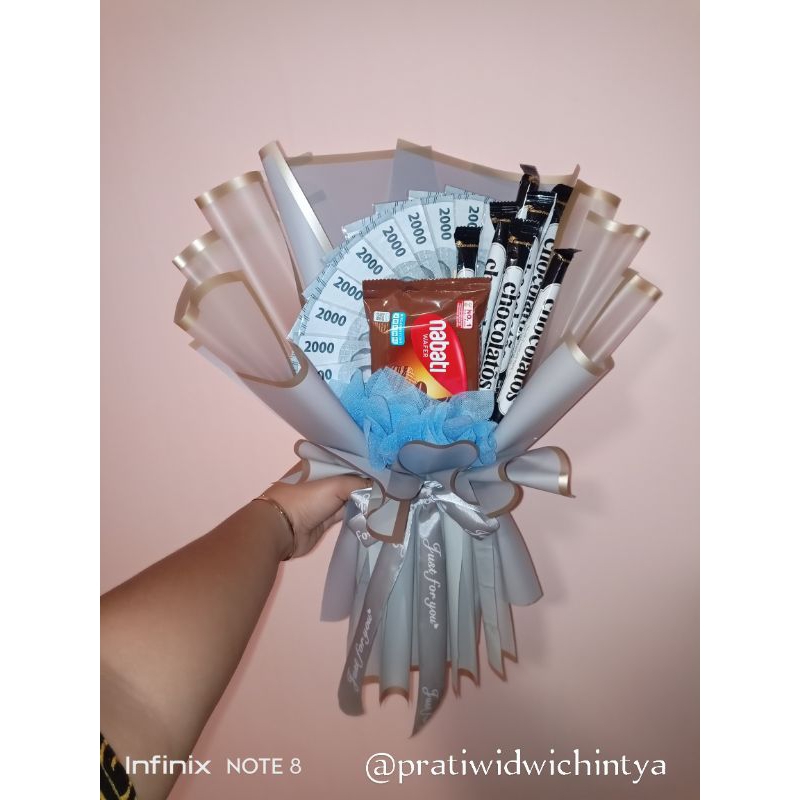 

buket uang dan snack