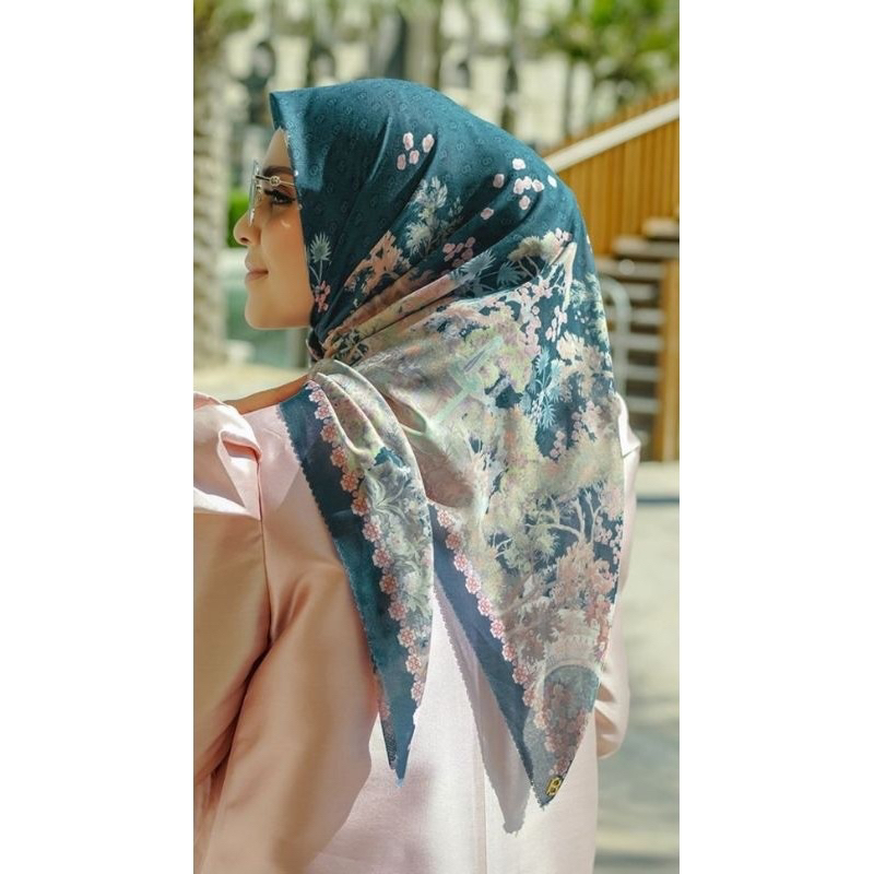 [ NEW - READY ] Buttonscarves Al Qasr Raya Series Scarf Regular - Oasis