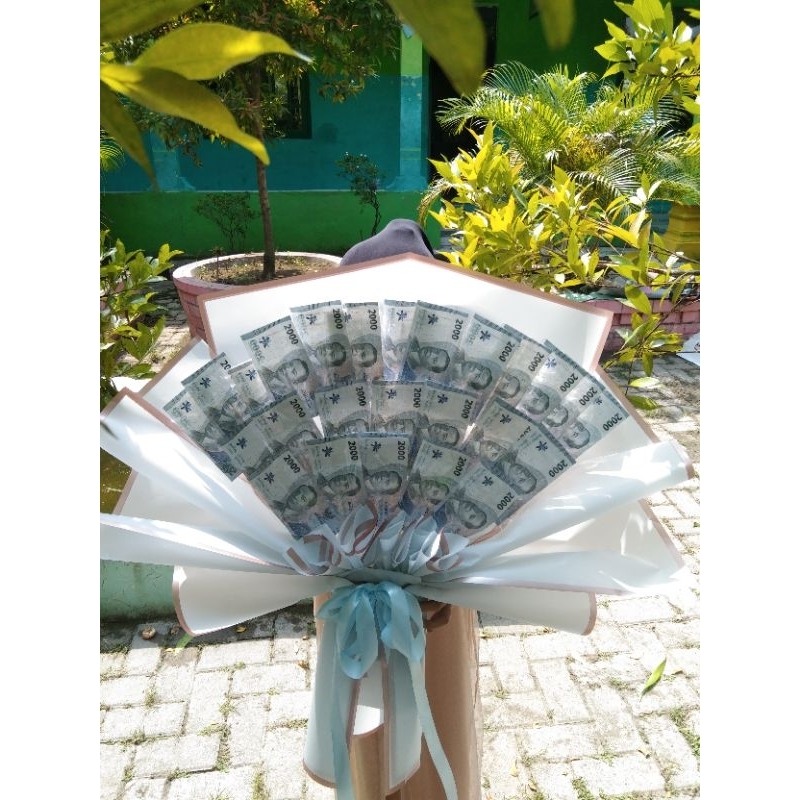 buket uang, buket bunga,buket Snack dan lain sebagainya
