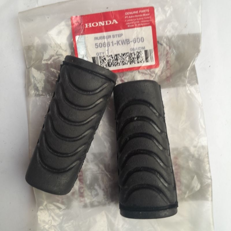 FOOTSTEP DEPAN BELAKANG PIJAKAN KAKI BELAKANG REVO ABS BLADE 110 SUPRA X 125 AHM KODE KWB ( SEPASANG DEPAN BELAKANG )