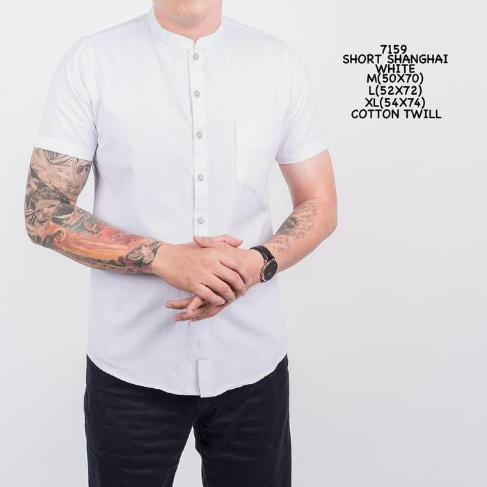 BROGUY Kemeja Pria Lengan Pendek Kerah Sanghai Casual Polos Slimfit