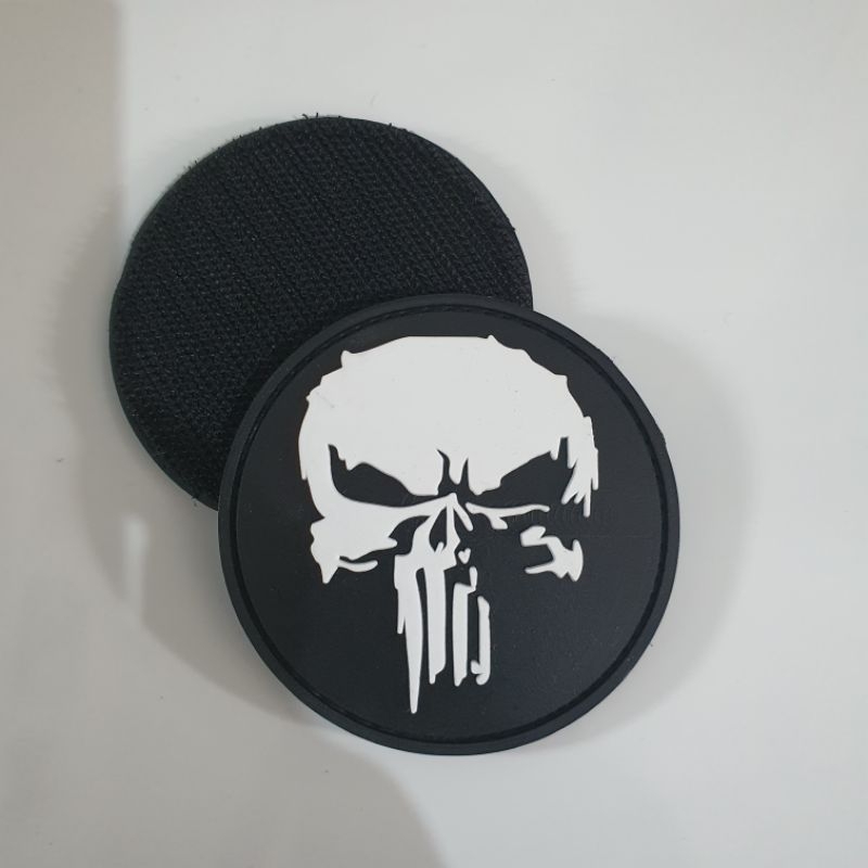 patch rubber logo tengkorak funiser bulat tactical / tempelan emblem karet velcro