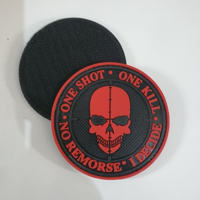 patch rubber logo tengkorak one shot one kill merah / tempelan emblem karet velcro