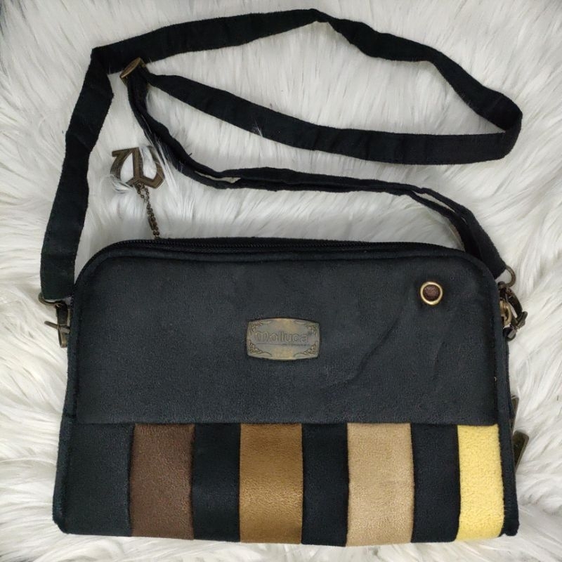 Preloved Tas Dompet Wanita MOLLUCA, Tas Dompet Wanita Kecil, Tas Wanita Selempang