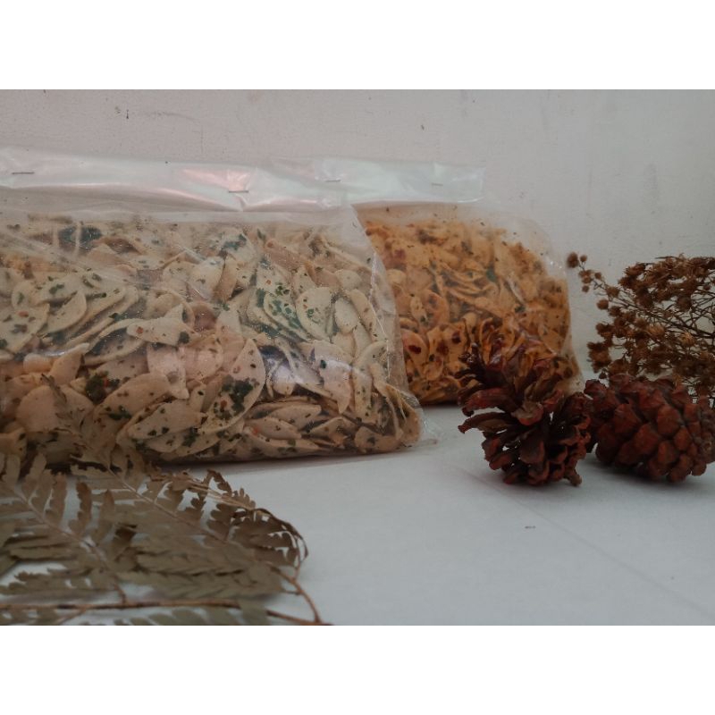 

Snack and dessert - Basreng Daun Jeruk | Pedas Original | 500 - 1.000 gram |