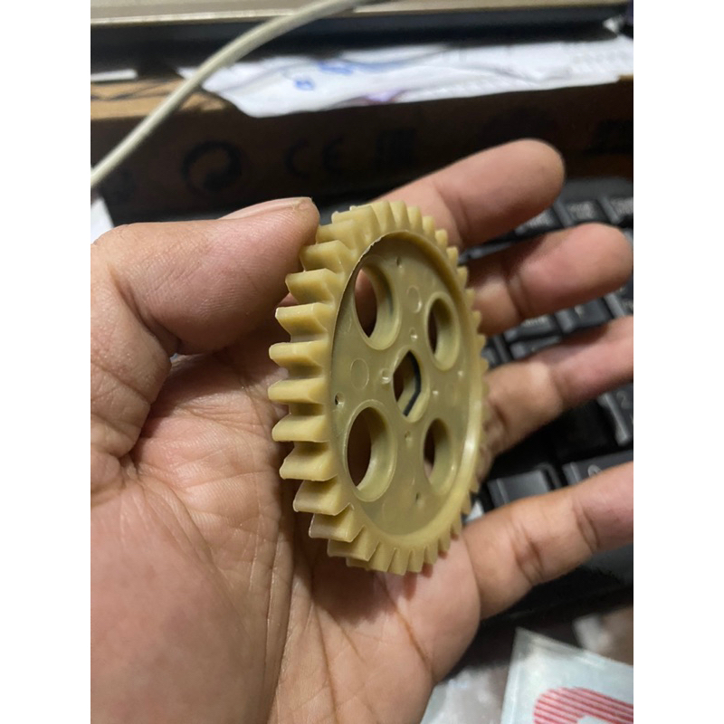 Gigi Gear pompa oli mata 35 plastik dalam ada tulangan nya kuningan pnp draf gear ukuran Tiger / 22 