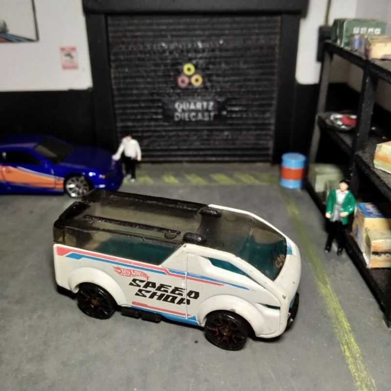 Hot Wheels Loose The Vanster Putih Doff