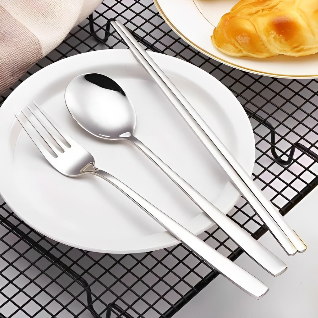 Sujeo Sumpit Sendok Stainless Sumpit Makan Korea Alat Set Makan Korea Stainless ( PIPIH )