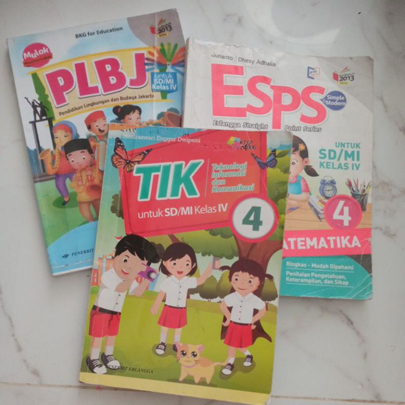 

bekas! Murah! 3 buku Gratis penghapus