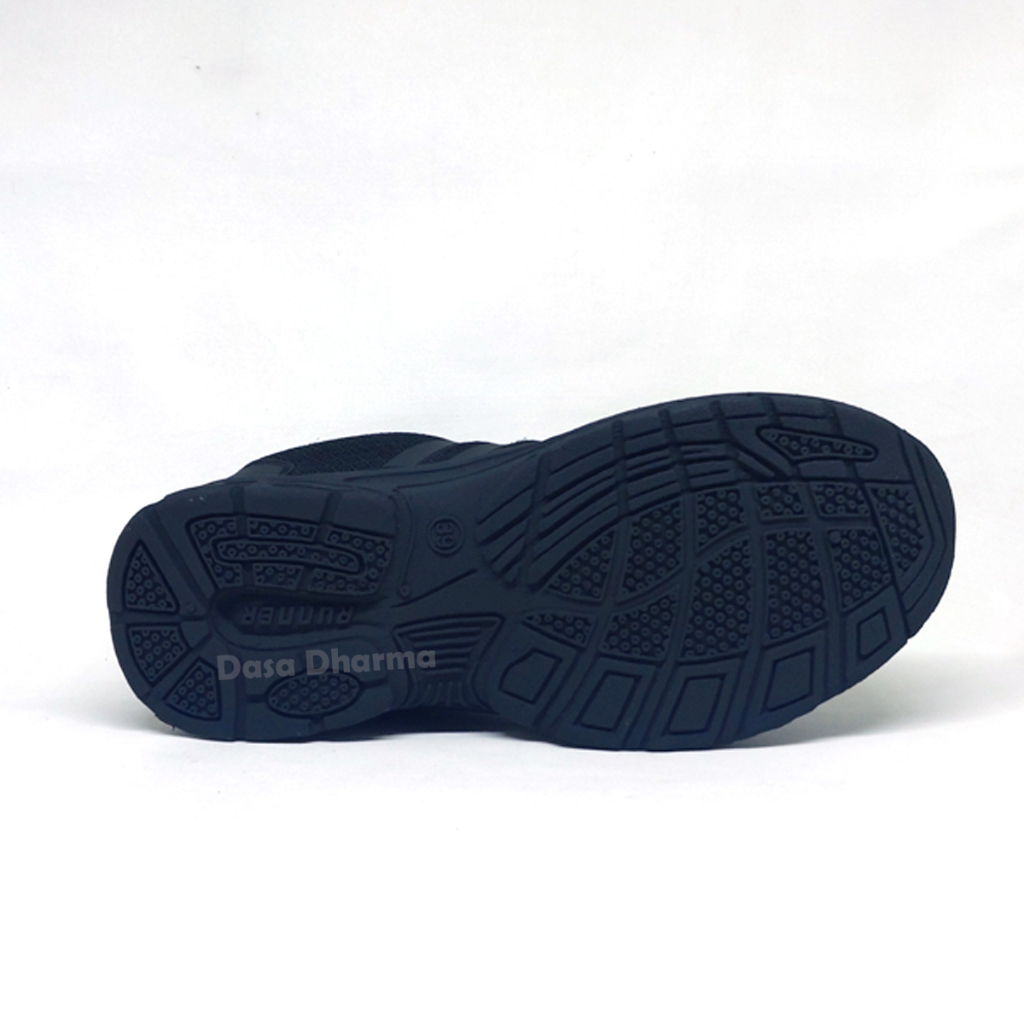 Sepatu Runner Sekolah SD SMP SMA Pria Sneakers Olahraga Hitam Polos Size 38 - 43